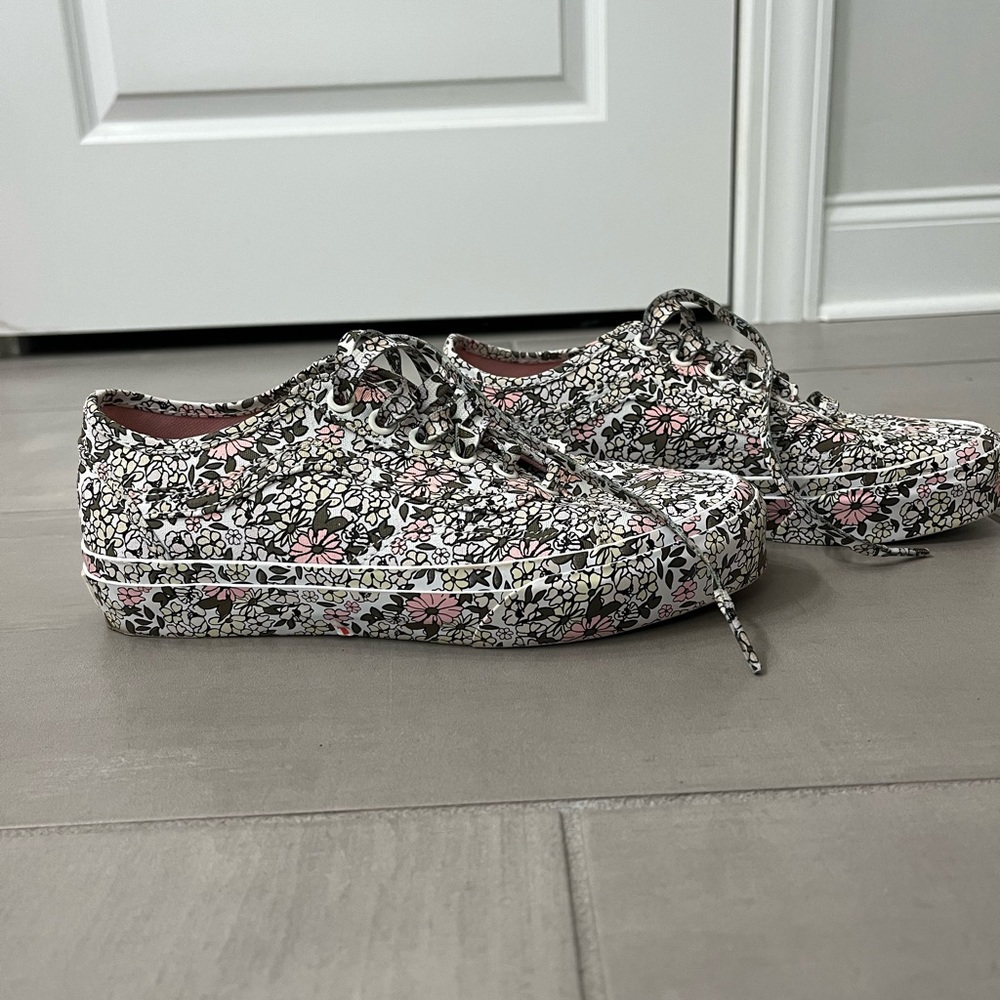 Vans sneakers